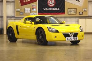vauxhall vx220 lightning yellow