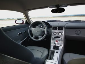 Planche de bord de la Chrysler Crossfire.