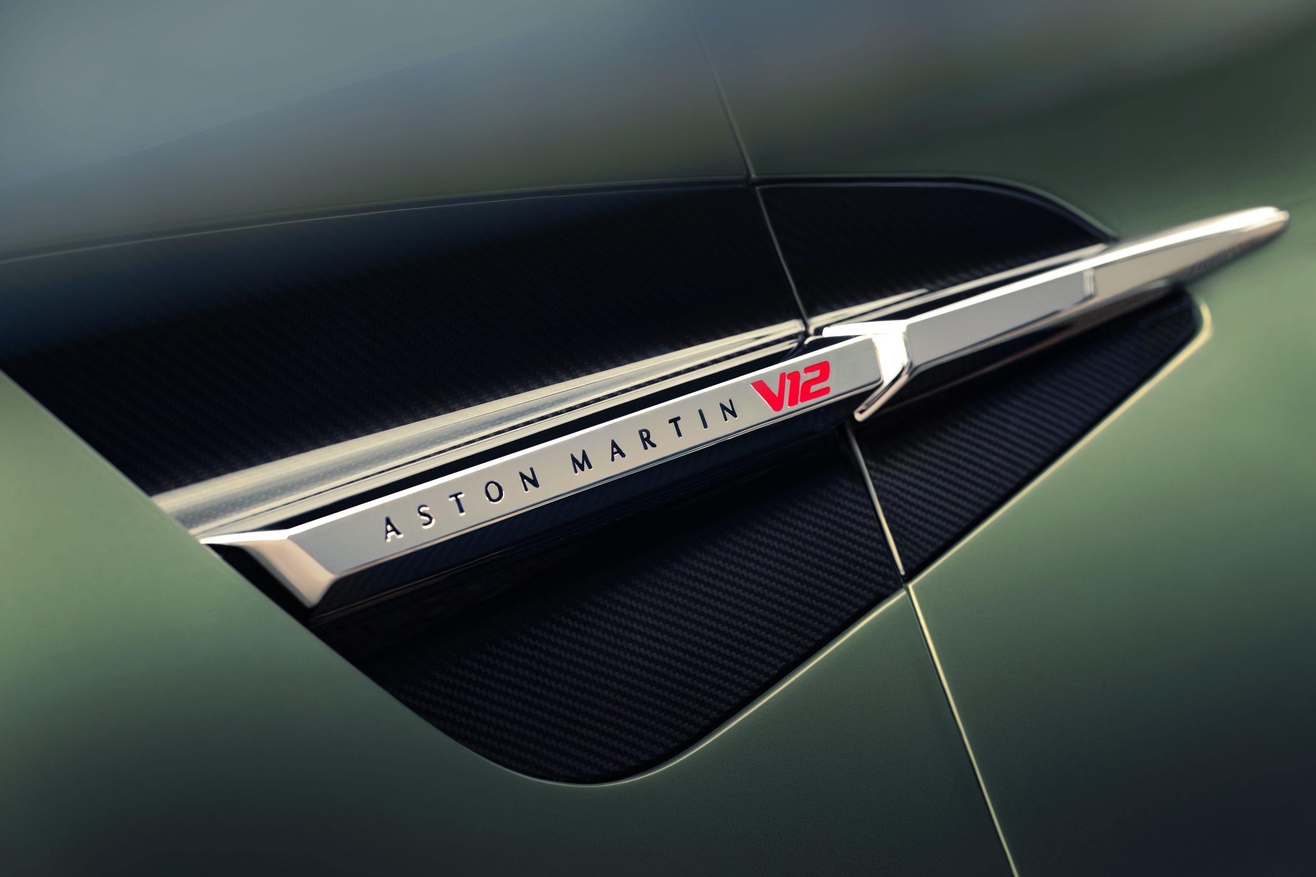 Aston Martin Vanquish Volante V12 biturbo Aston Martin Vanquish Volante 2025