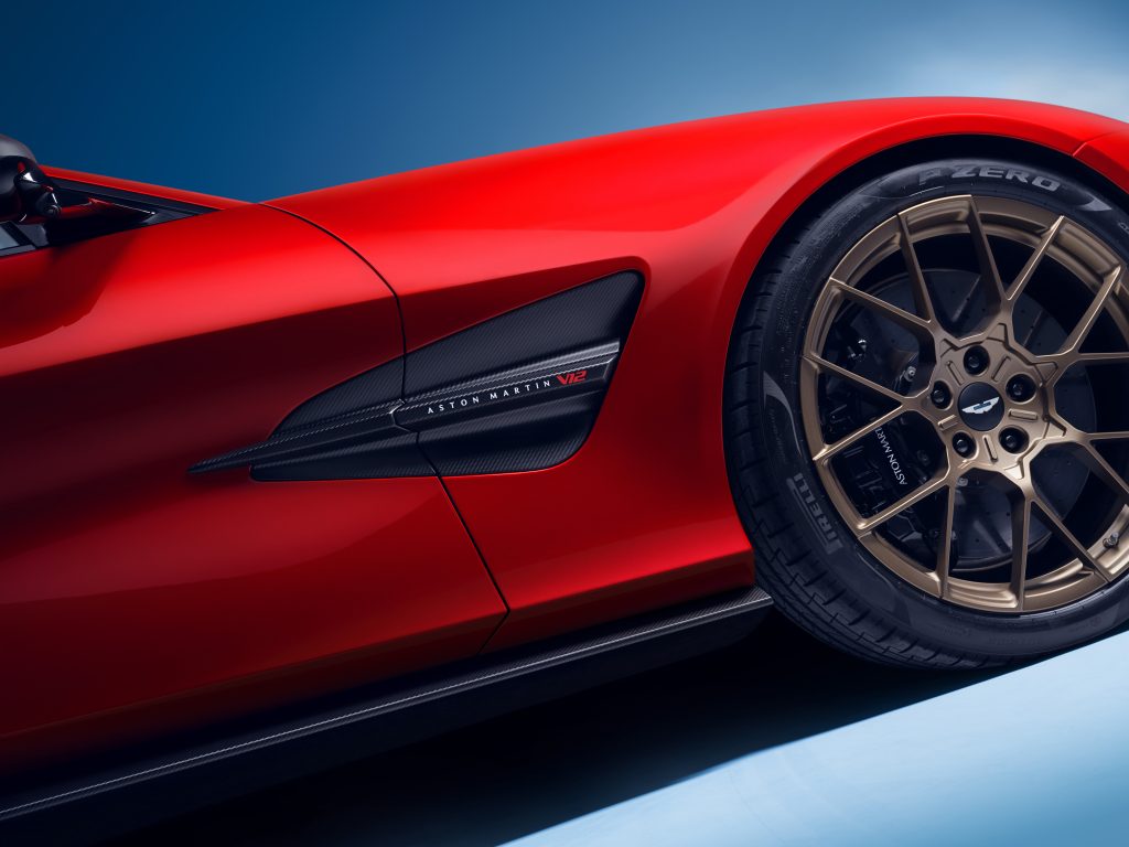Aston-Martin Vanquish Mk3