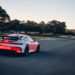 Porsche 911 Challenge 992 : la nouvelle voiture de course dérivée de la 911 GT3