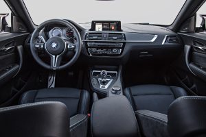 Habitacle de la BMW M2 Coupé F87