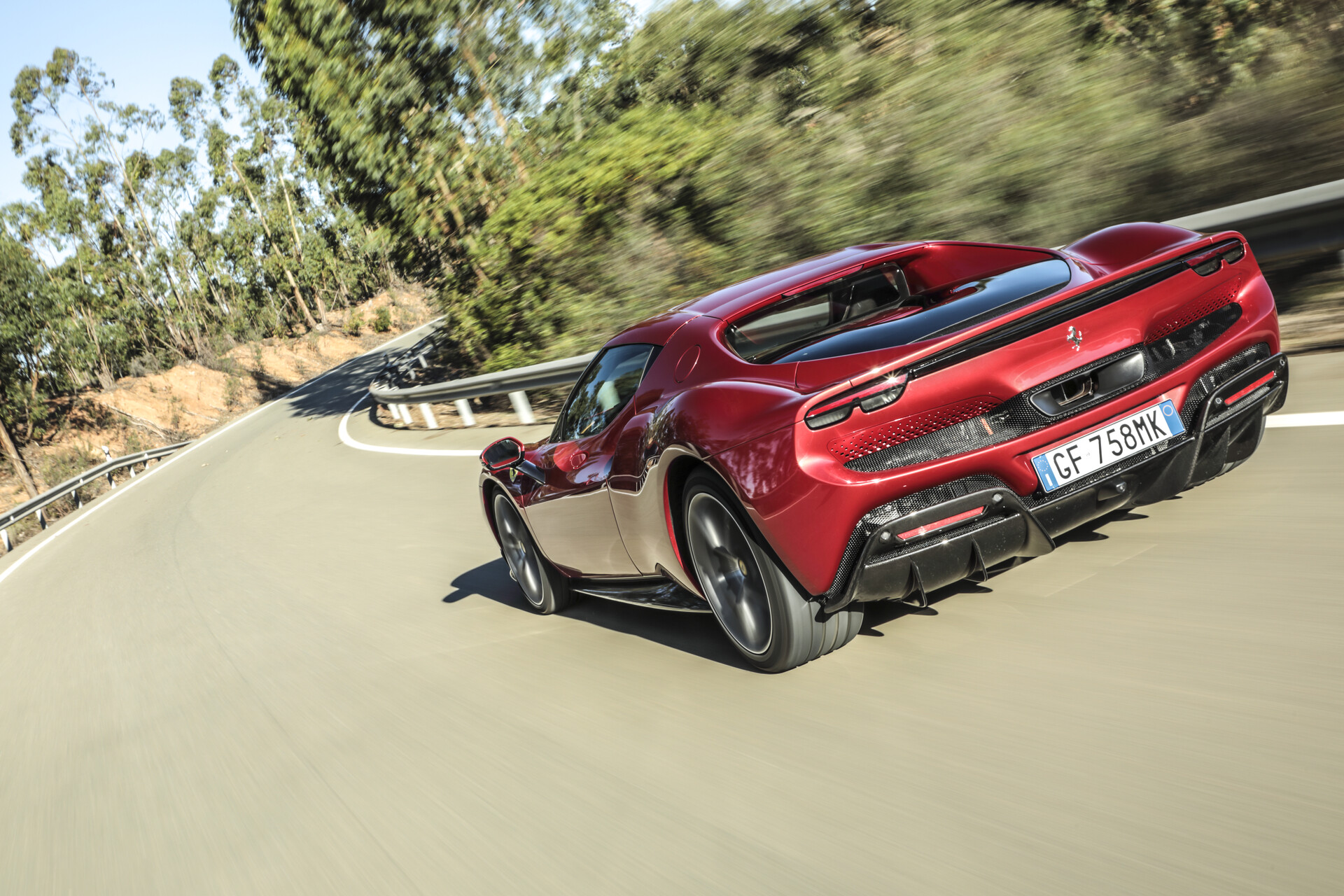 Ferrari 296 GTB comportement routier
