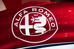 alfa-romeo-sauber-f1-team-2018-42