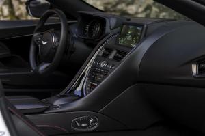 aston-martin-db11-volante-411