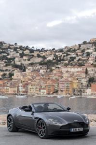 aston-martin-db11-volante-67