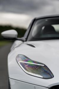 aston-martin-db11-v8-67