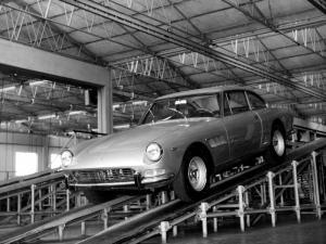 ferrari-330-gt-2+2-v12-mk2-14