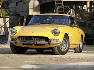 ferrari-330-gt-2+2-v12-mk2-16
