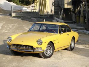 ferrari-330-gt-2+2-v12-mk2-18