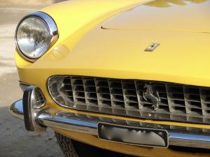 ferrari-330-gt-2+2-v12-mk2-24