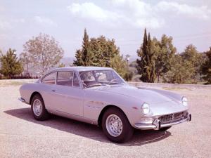 ferrari-330-gt-2+2-v12-mk2-8