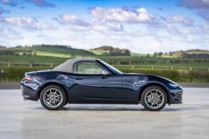 mazda-mx5-sport-venture-my21-uk-52