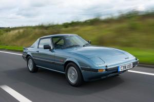 mazda-rx-7-fb3s-savanna-39