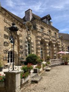 musee-chateau-savigny-les-beaune-abarth-avions-de-chasse-2023-juillet-3