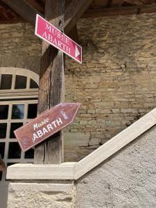 musee-chateau-savigny-les-beaune-abarth-avions-de-chasse-2023-juillet-4