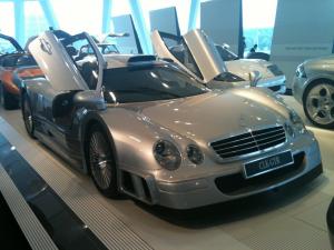 2010-musee-mercedes-benz-cars63